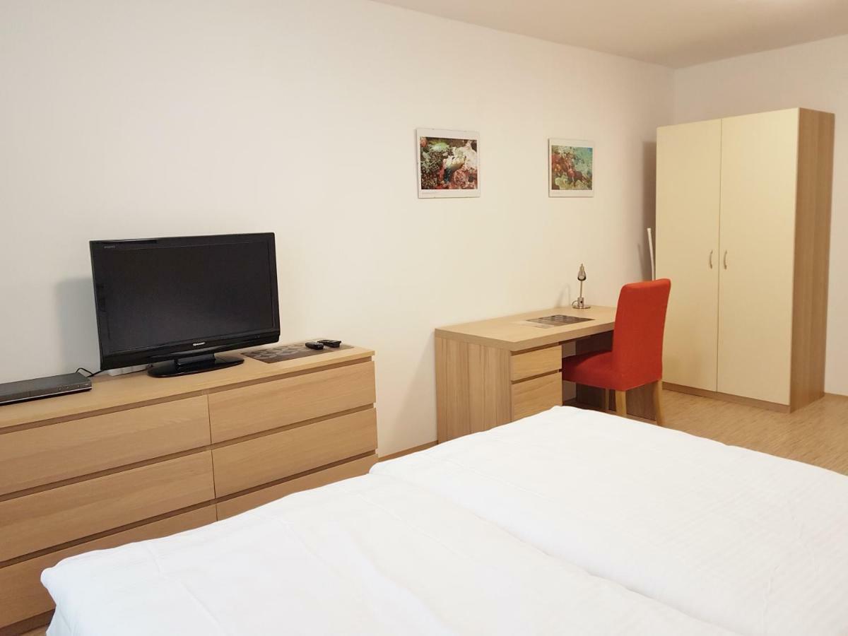 Apartman 101 ฮอร์นิมาร์ชอฟ ภายนอก รูปภาพ