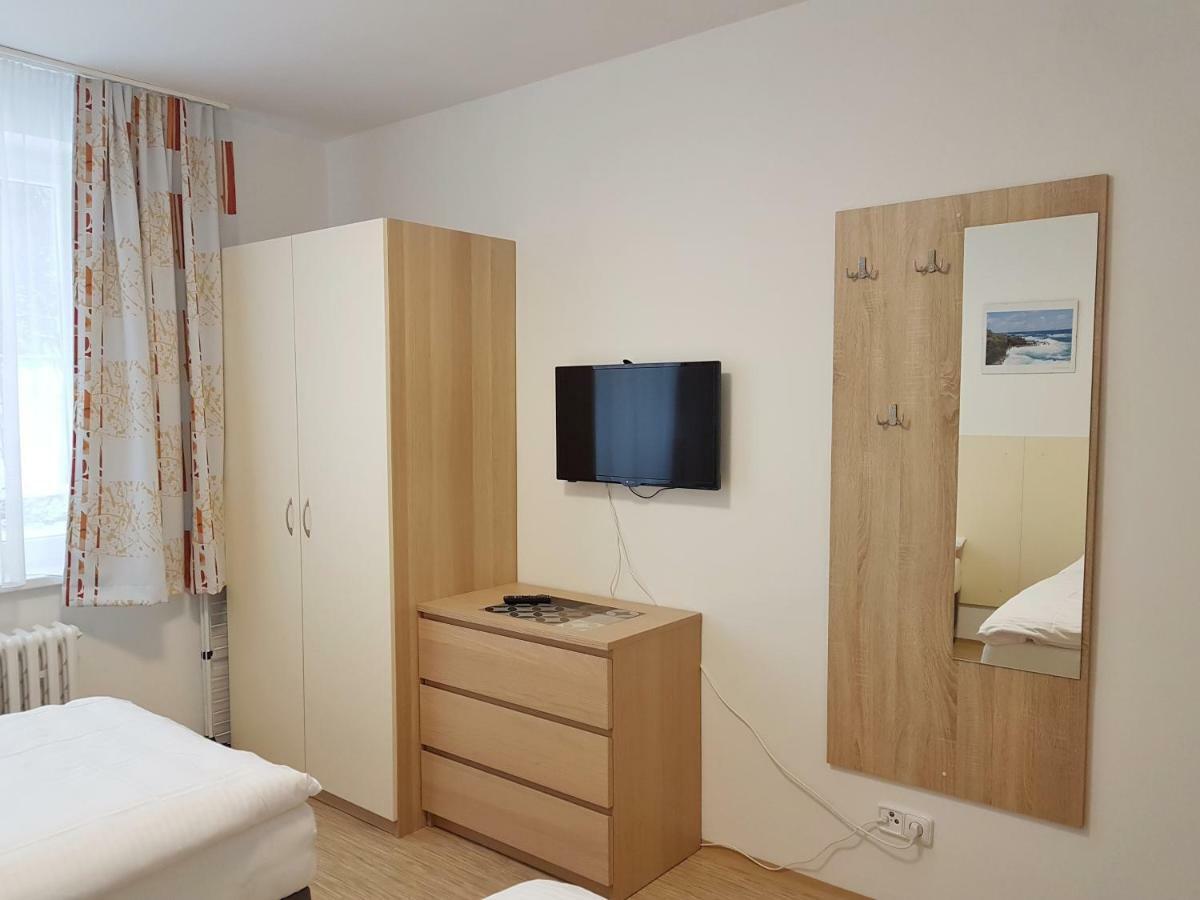 Apartman 101 ฮอร์นิมาร์ชอฟ ภายนอก รูปภาพ