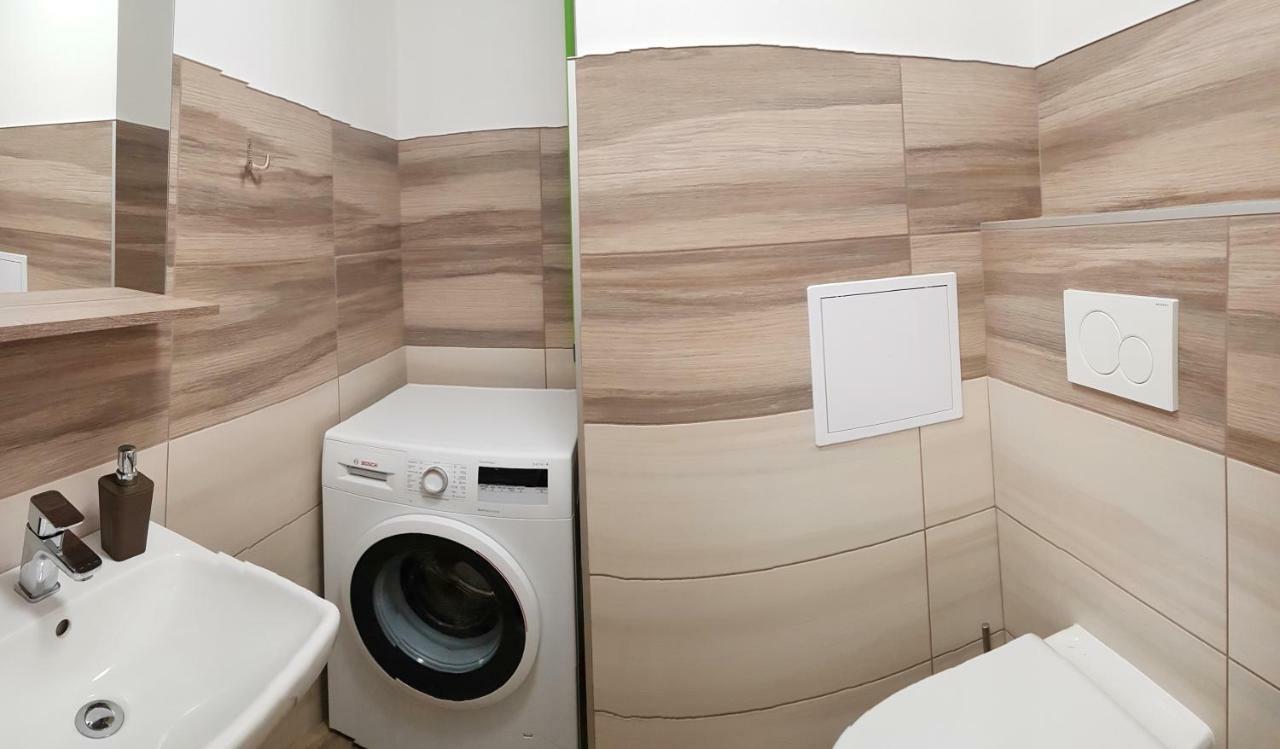 Apartman 101 ฮอร์นิมาร์ชอฟ ภายนอก รูปภาพ