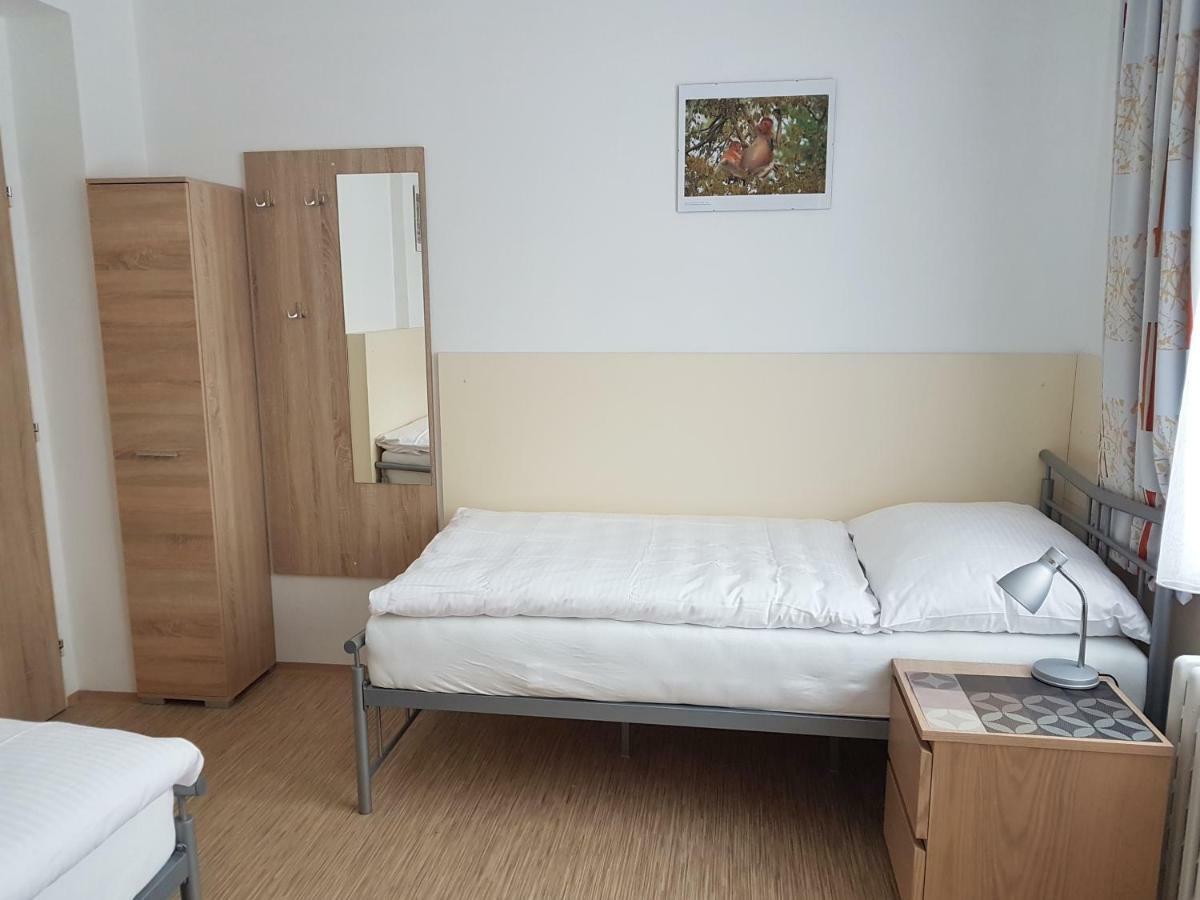 Apartman 101 ฮอร์นิมาร์ชอฟ ภายนอก รูปภาพ